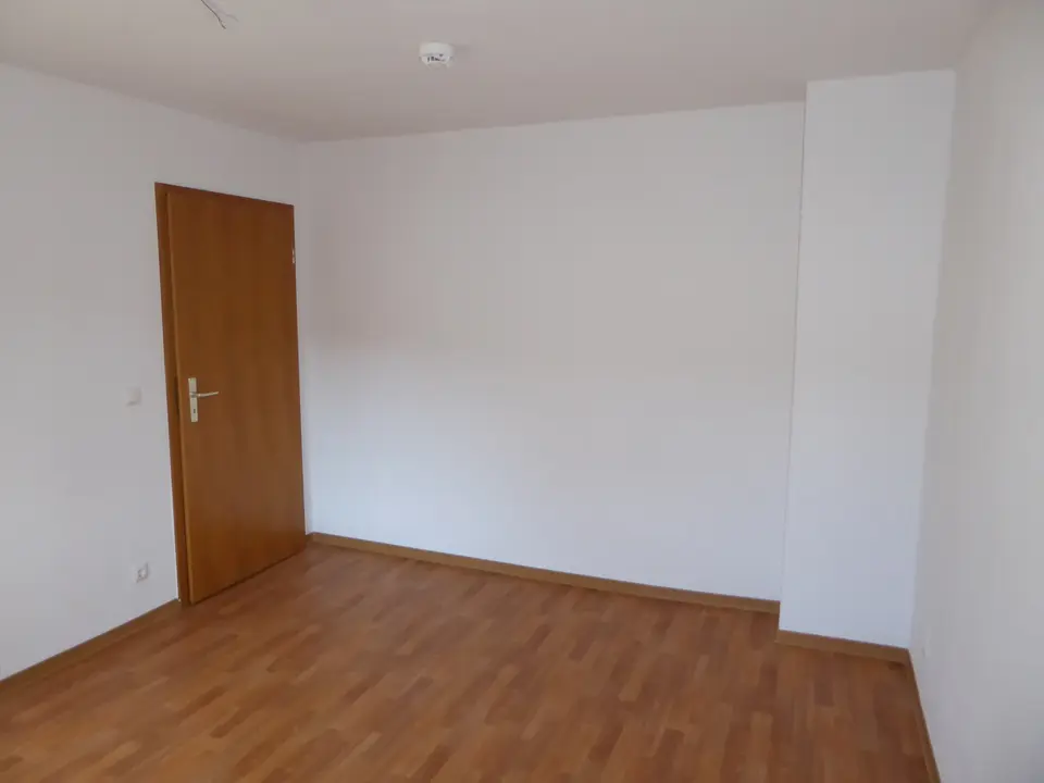 2 Zimmer Wohnung mit 38 m² in Saalfeld/Saale – Bild 4
