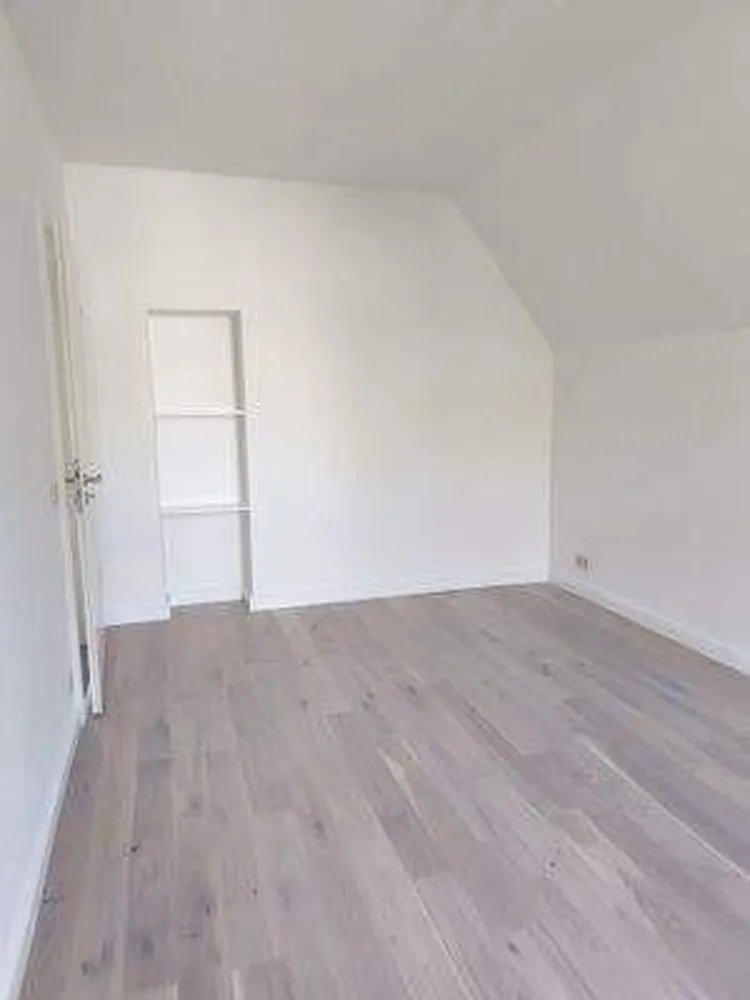 3 Zimmer Wohnung mit 106 m² in Berlin – Bild 3