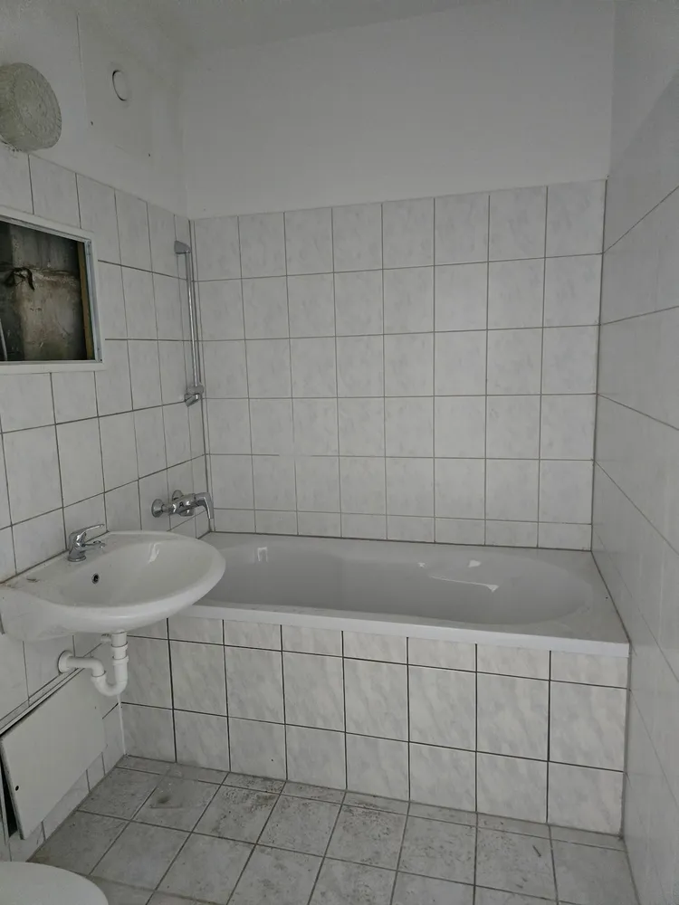 1 Zimmer Wohnung mit 37 m² in Halle (Saale) – Bild 4