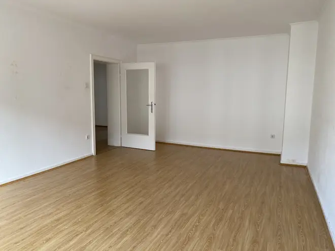 4 Zimmer Wohnung mit 114 m² in Düsseldorf – Bild 2