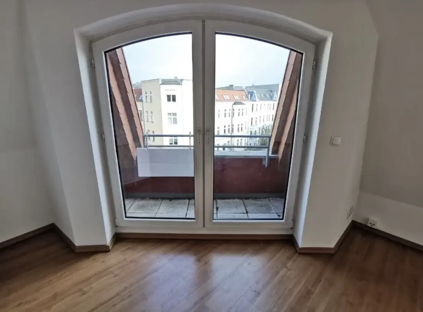 5 Zimmer Wohnung mit 105 m² in Magdeburg – Bild 9