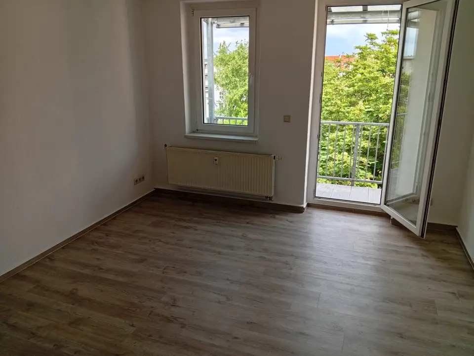 4 Zimmer Wohnung mit 90 m² in Dessau-Roßlau – Bild 2