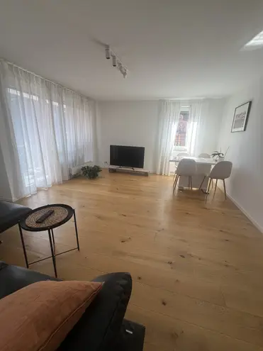 3 Zimmer Wohnung mit 70 m² in Nürnberg – Bild 2