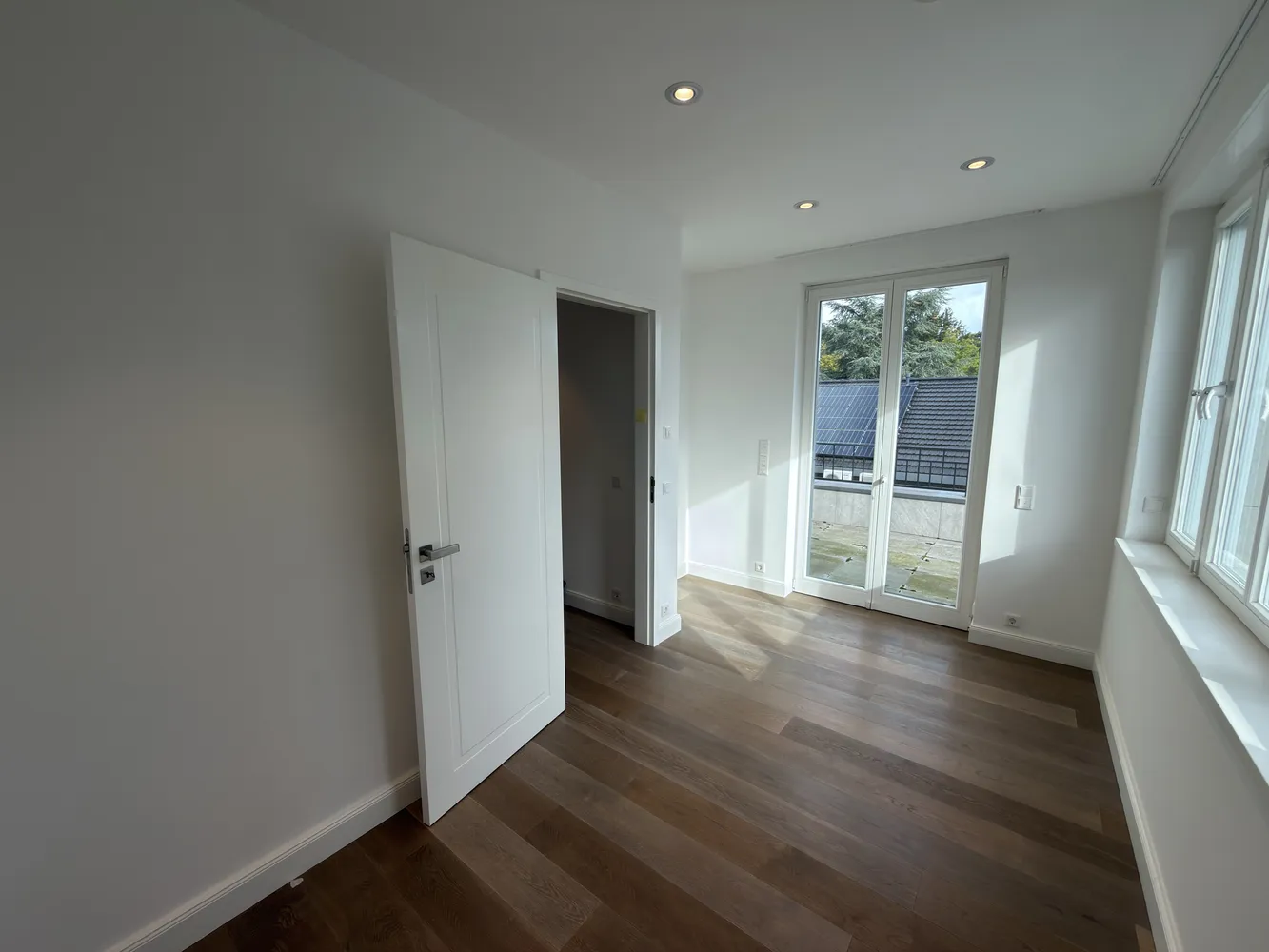 8 Zimmer Haus mit 320 m² in Meerbusch – Bild 8