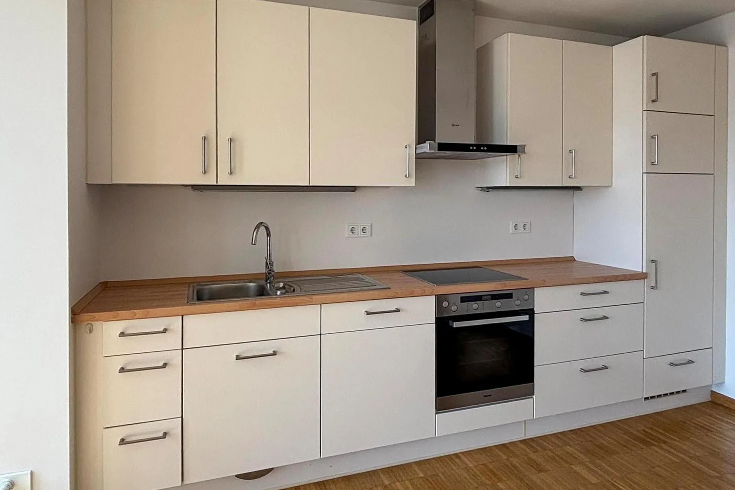 2 Zimmer Wohnung mit 77 m² in Stuttgart – Bild 4