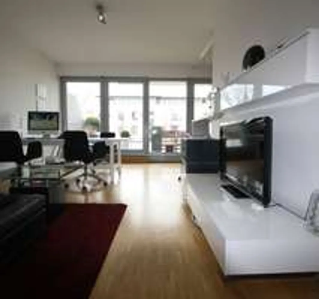 2 Zimmer Wohnung mit 71 m² in Köln – Bild 4