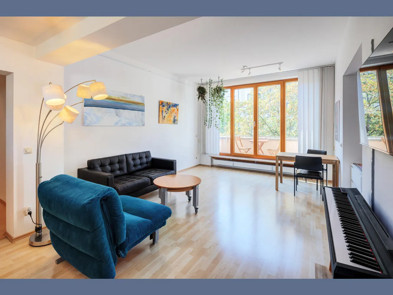 2 Zimmer Wohnung mit 62 m² in München – Bild 1