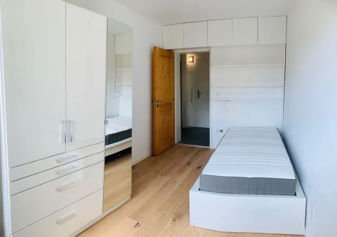 WG-Zimmer mit 10 m² in München – Bild 1