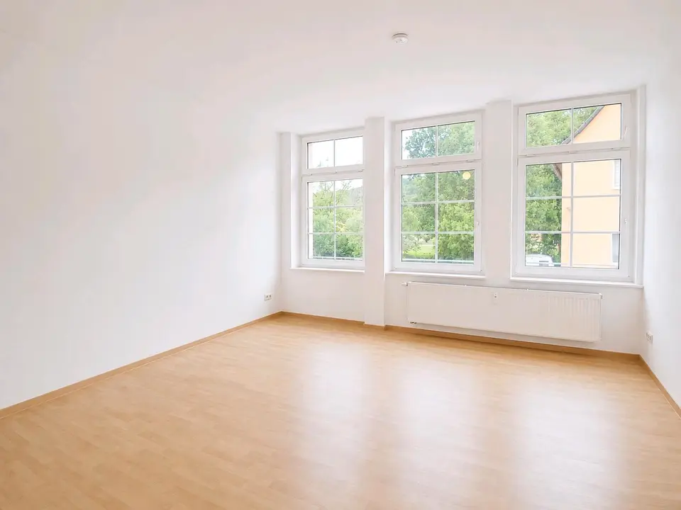6 Zimmer Wohnung mit 120 m² in Meiningen – Bild 2