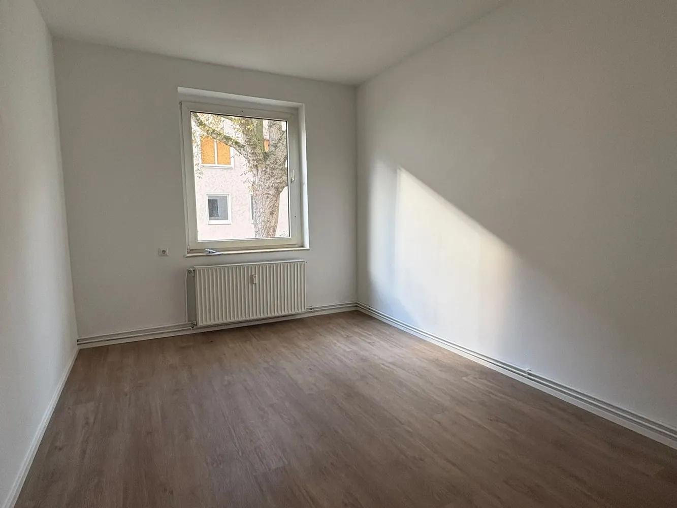 2 Zimmer Wohnung mit 48 m² in Hannover – Bild 2