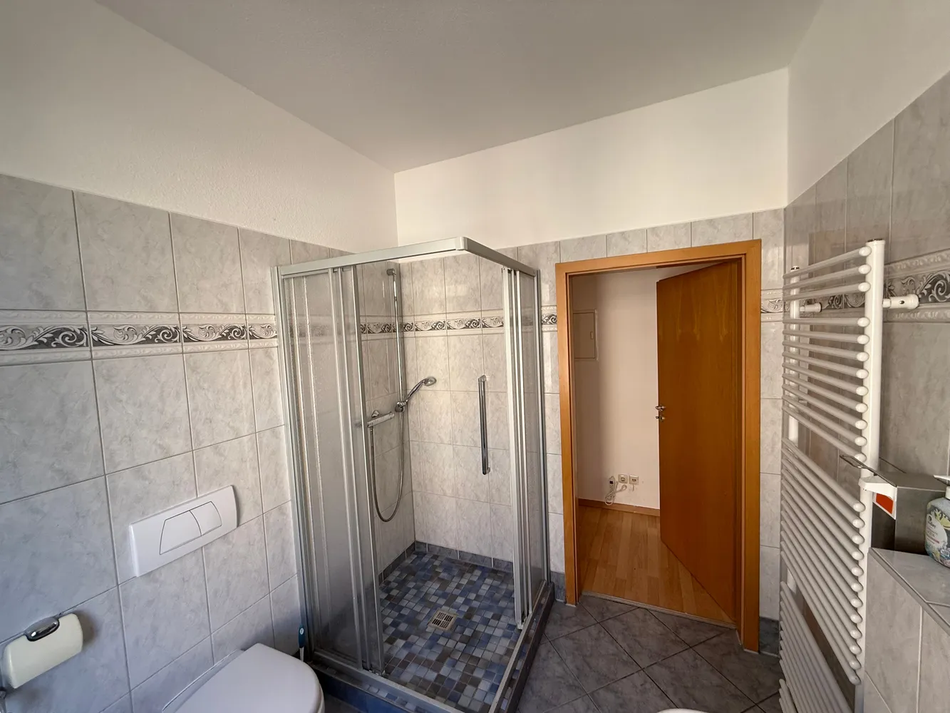 2 Zimmer Wohnung mit 40 m² in Greiz – Bild 3