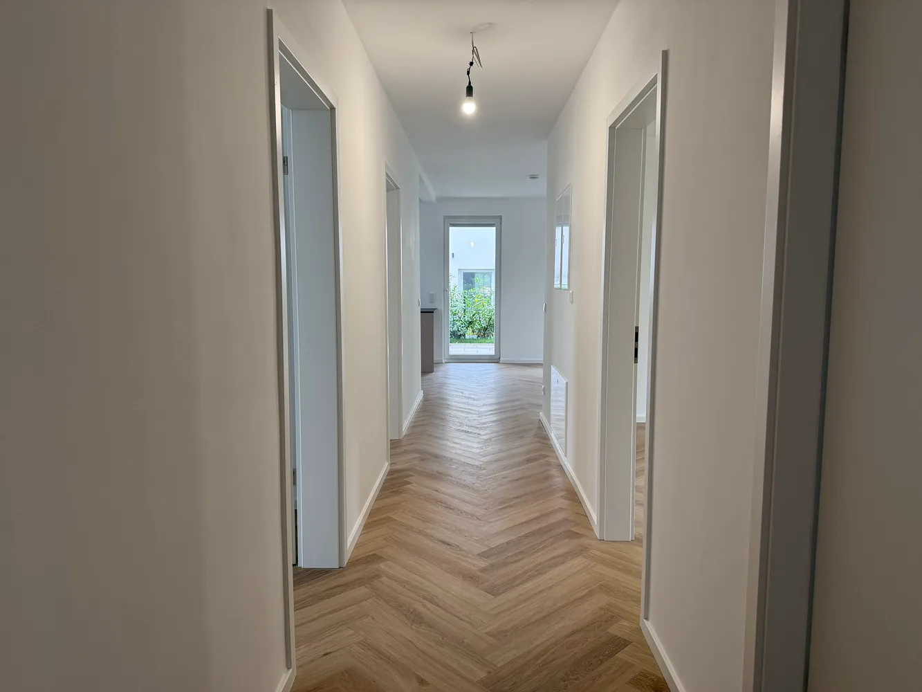 4 Zimmer Wohnung mit 104 m² in Frankfurt am Main – Bild 2