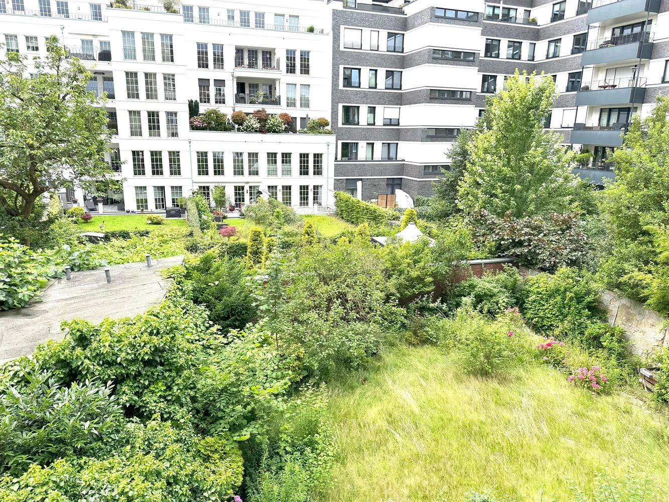3 Zimmer Wohnung mit 101 m² in Düsseldorf – Bild 2