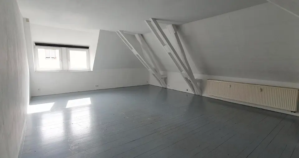 2 Zimmer Wohnung mit 127 m² in Nürnberg – Bild 1