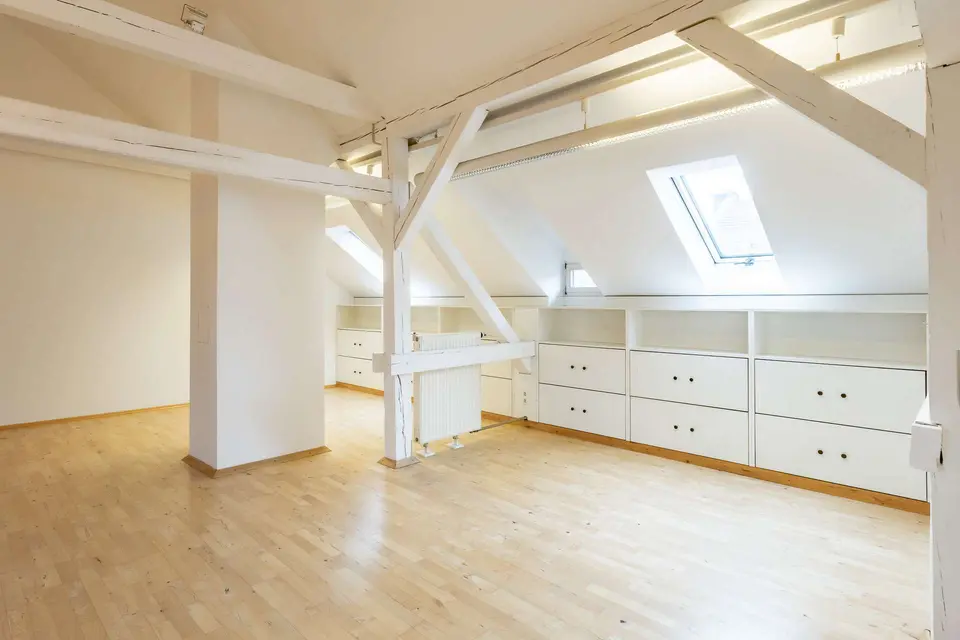 2 Zimmer Wohnung mit 111 m² in Nürnberg – Bild 3
