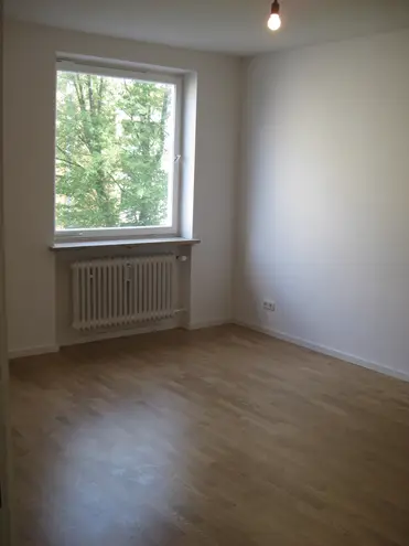 4 Zimmer Wohnung mit 90 m² in München – Bild 7