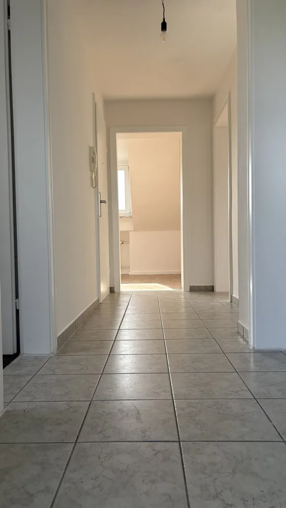 3 Zimmer Wohnung mit 74 m² in Bergisch Gladbach – Bild 4