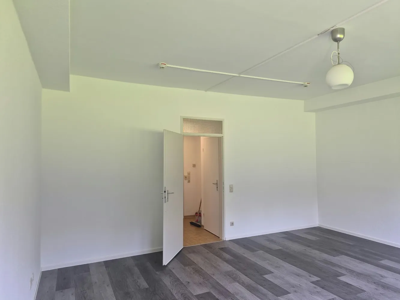 1 room apartment with 36 m² in Aachen – Photo 2