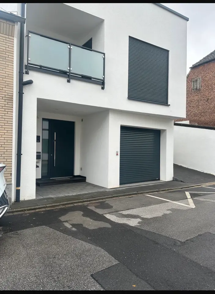 6 Zimmer Haus mit 194 m² in Grevenbroich – Bild 1