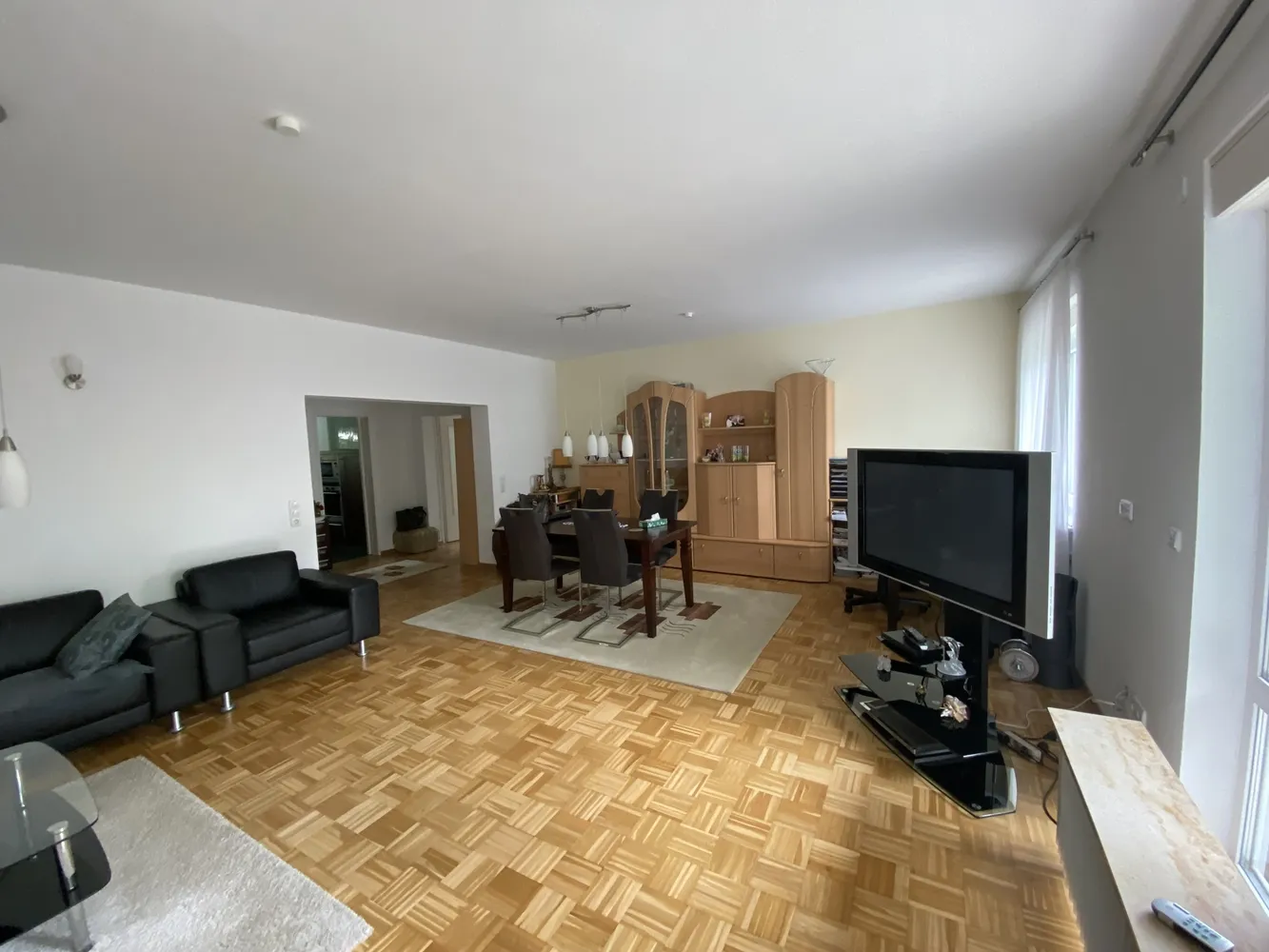 3 Zimmer Wohnung mit 103 m² in Wiesbaden – Bild 4