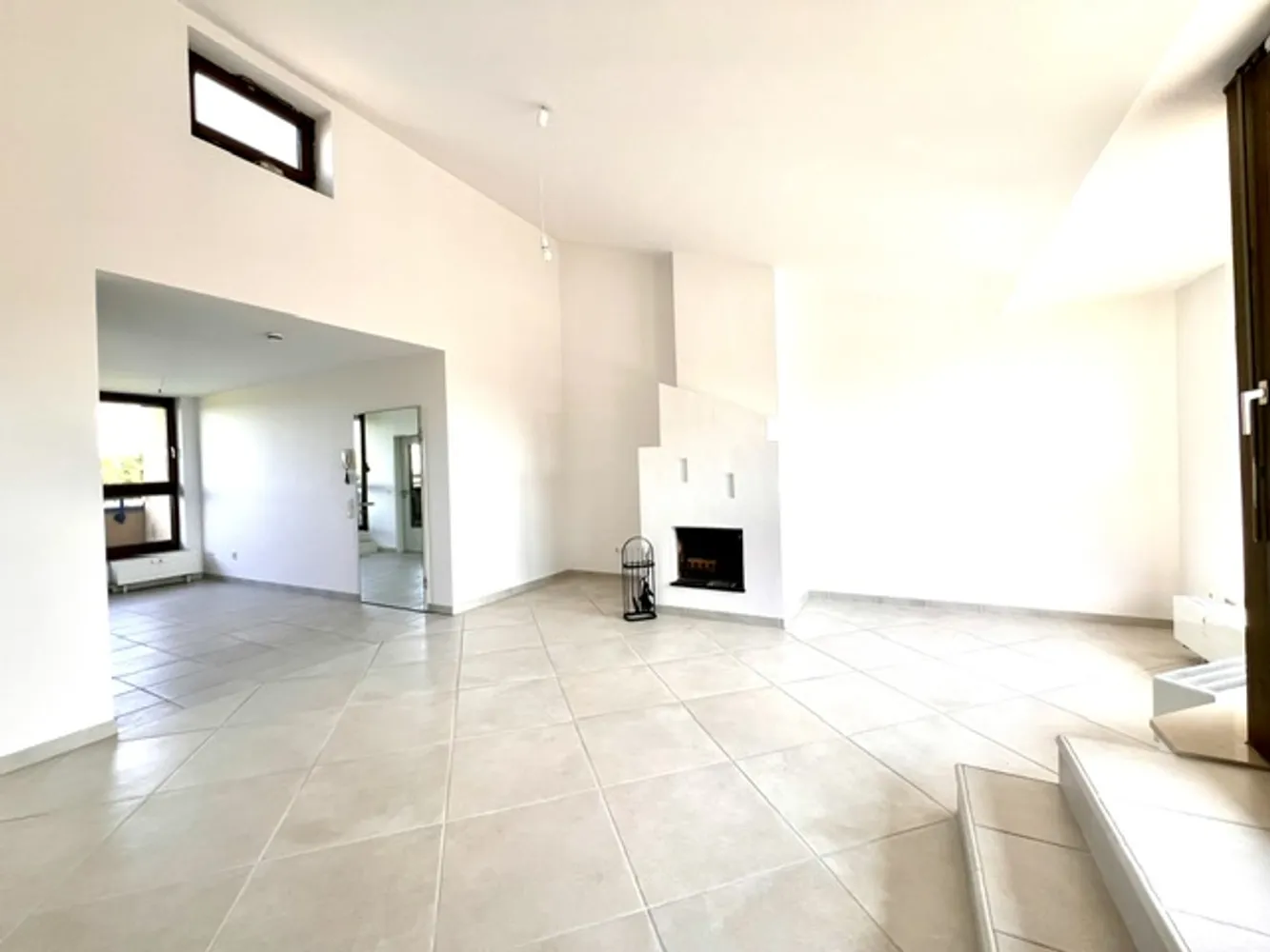 3 room apartment with 105 m² in Augsburg – Photo 4
