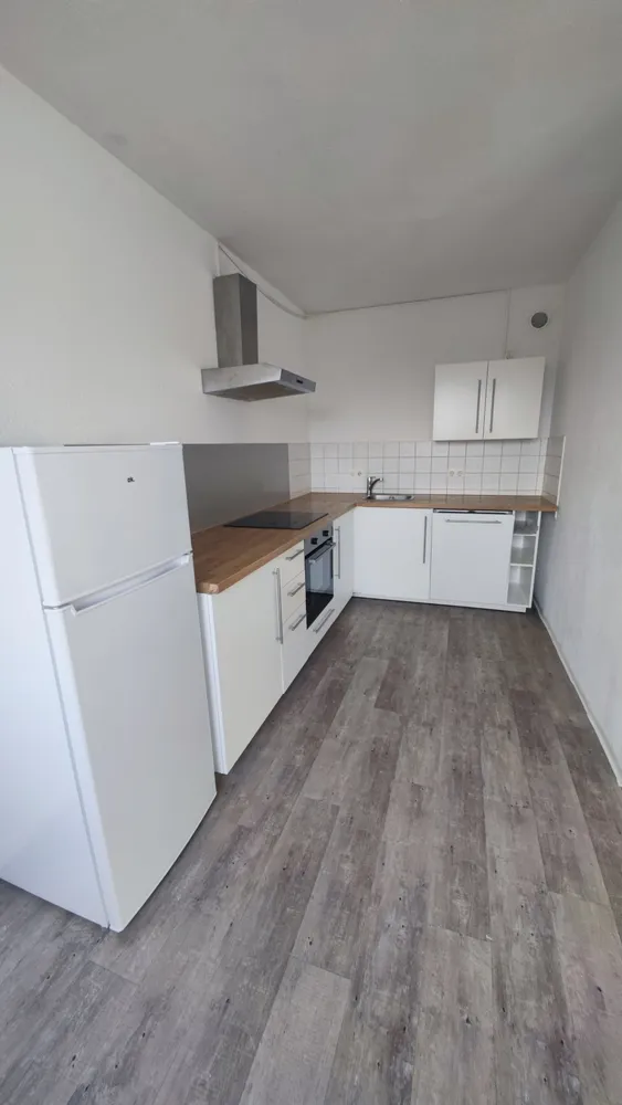 6 Zimmer Wohnung mit 111 m² in Halle (Saale) – Bild 4