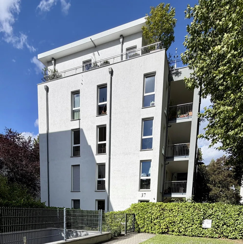 3 Zimmer Wohnung mit 95 m² in Frankfurt am Main – Bild 1