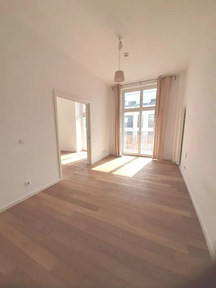 2 room apartment with 67 m² in Berlin – Photo 7