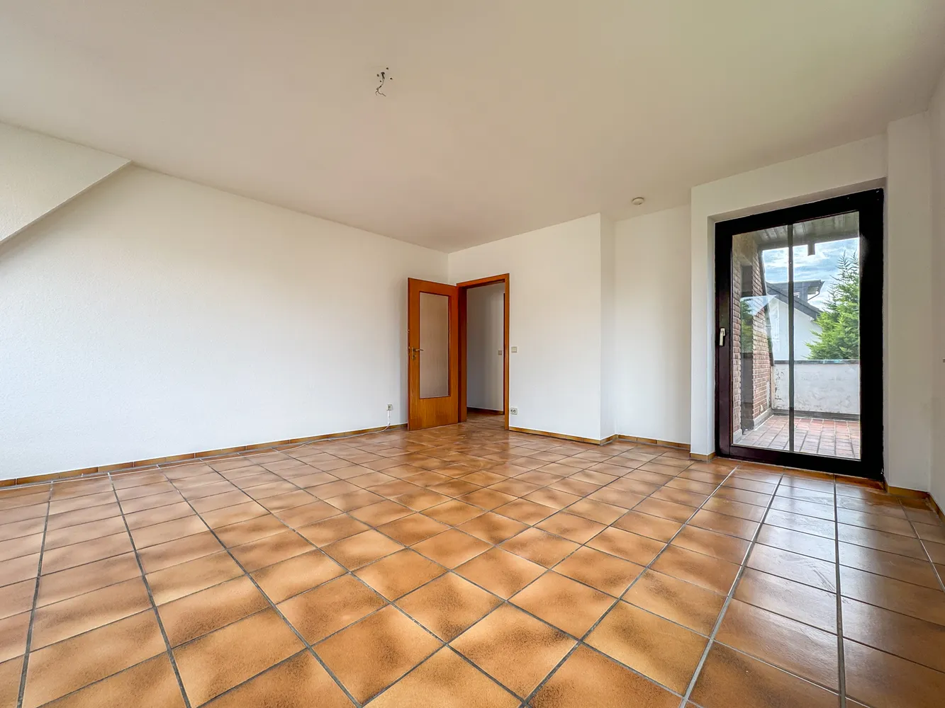 2 Zimmer Wohnung mit 69 m² in Düsseldorf – Bild 3