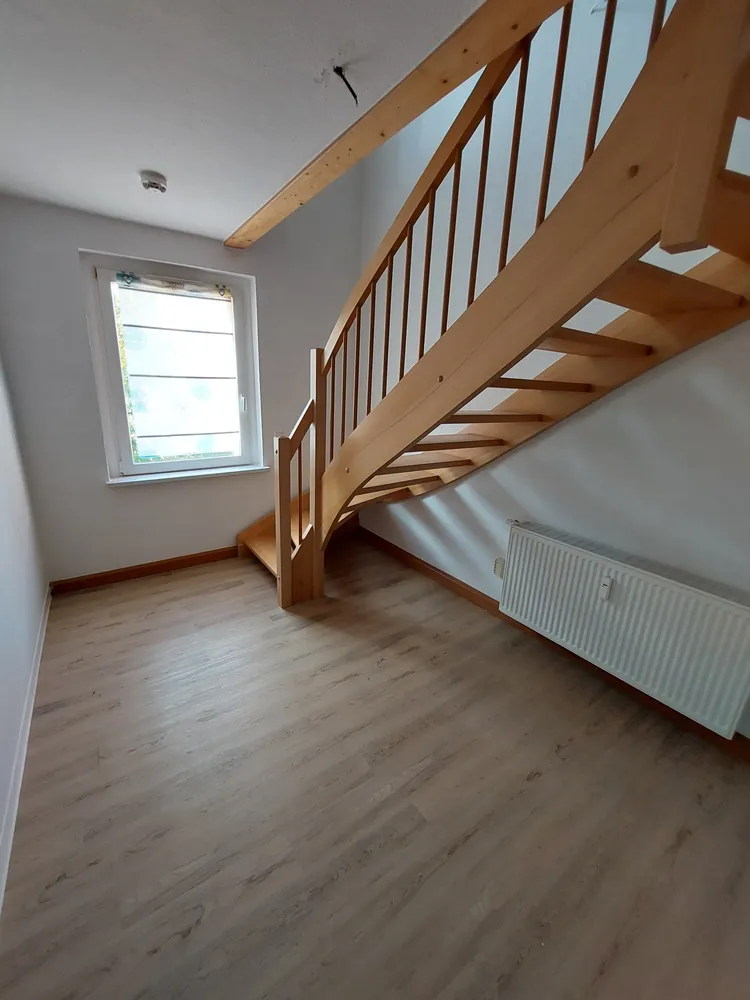 5 Zimmer Wohnung mit 173 m² in Weißenfels – Bild 2