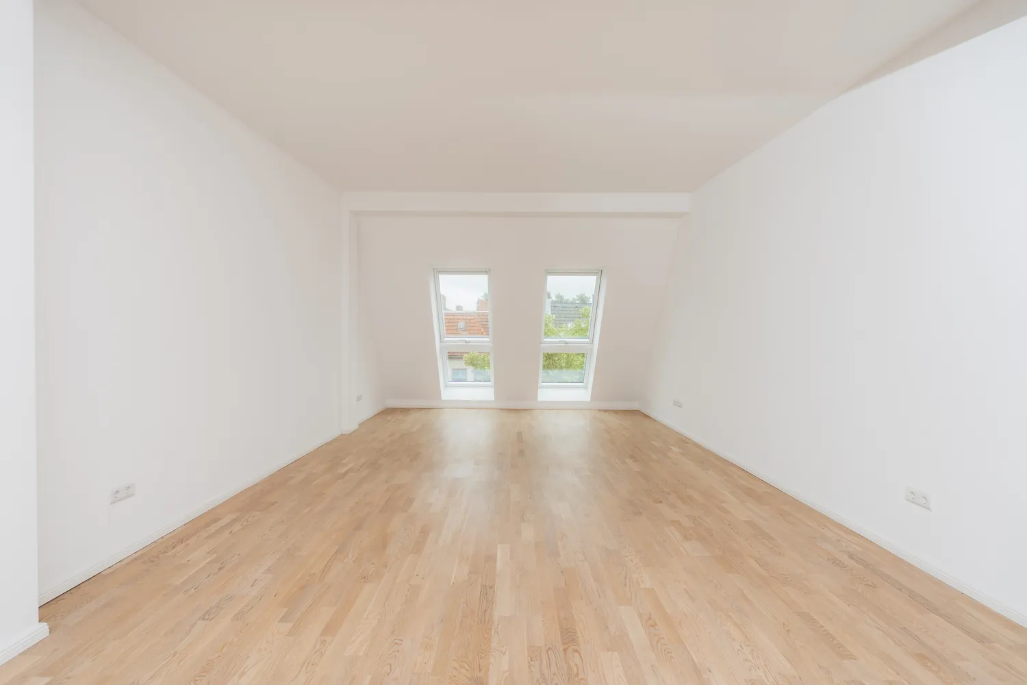 4 Zimmer Wohnung mit 106 m² in Berlin – Bild 2