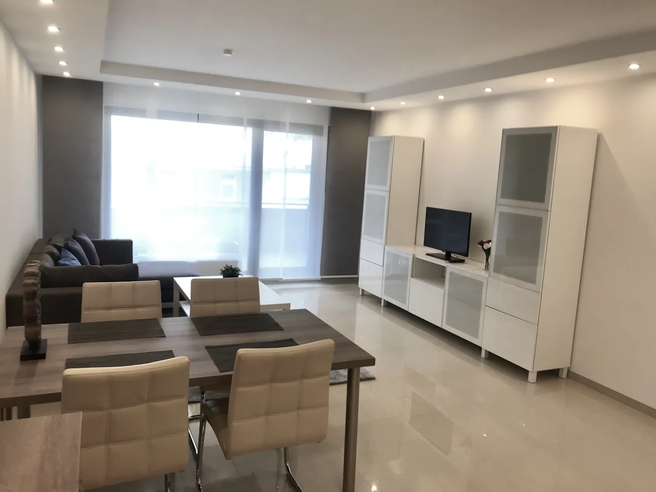 2 Zimmer Wohnung mit 60 m² in Düsseldorf – Bild 1
