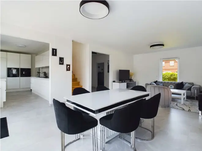4 Zimmer Haus mit 146 m² in Stade – Bild 4