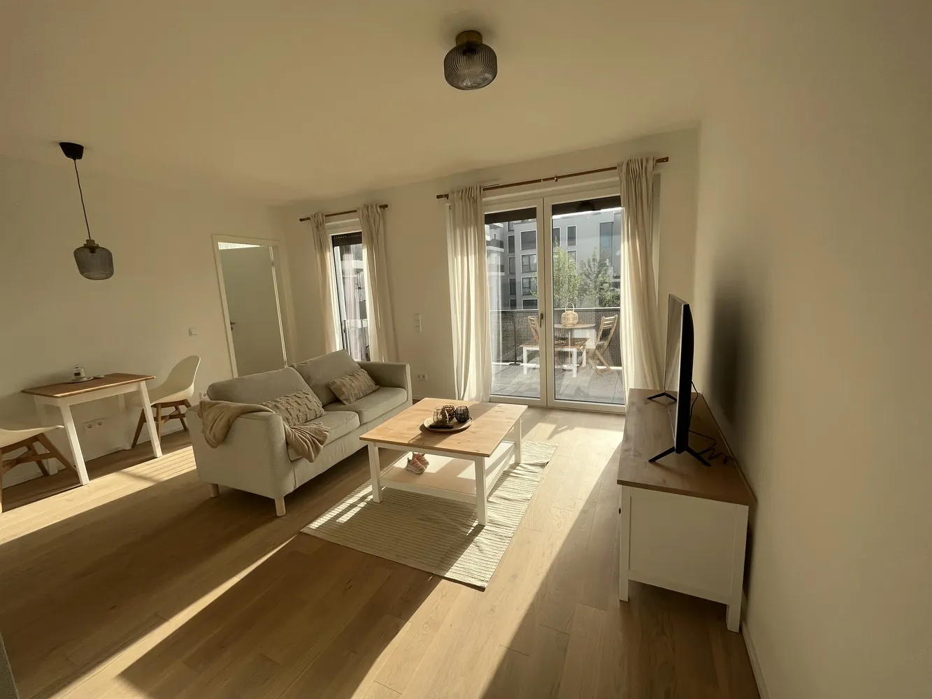 2 Zimmer Wohnung mit 55 m² in Düsseldorf – Bild 1