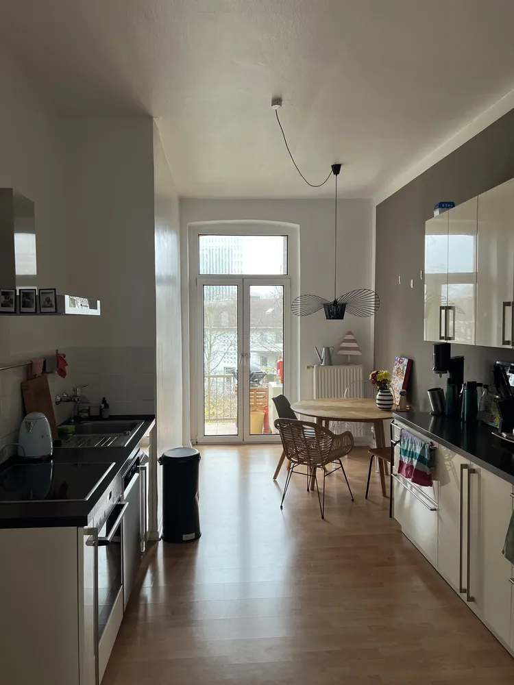 2 Zimmer Wohnung mit 65 m² in Düsseldorf – Bild 4