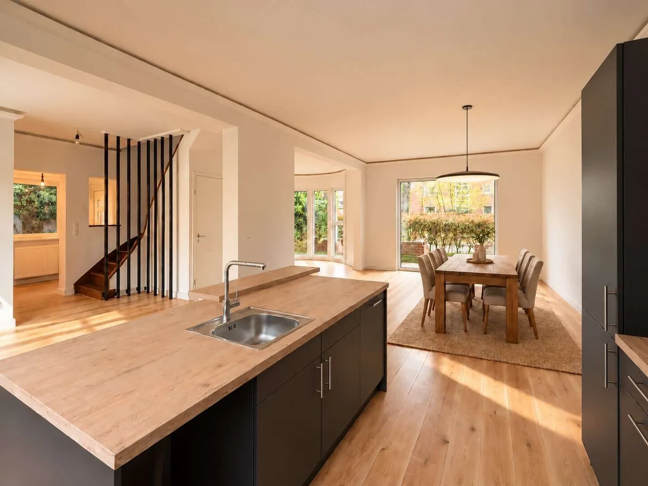 4 Zimmer Haus mit 150 m² in Hamburg – Bild 2