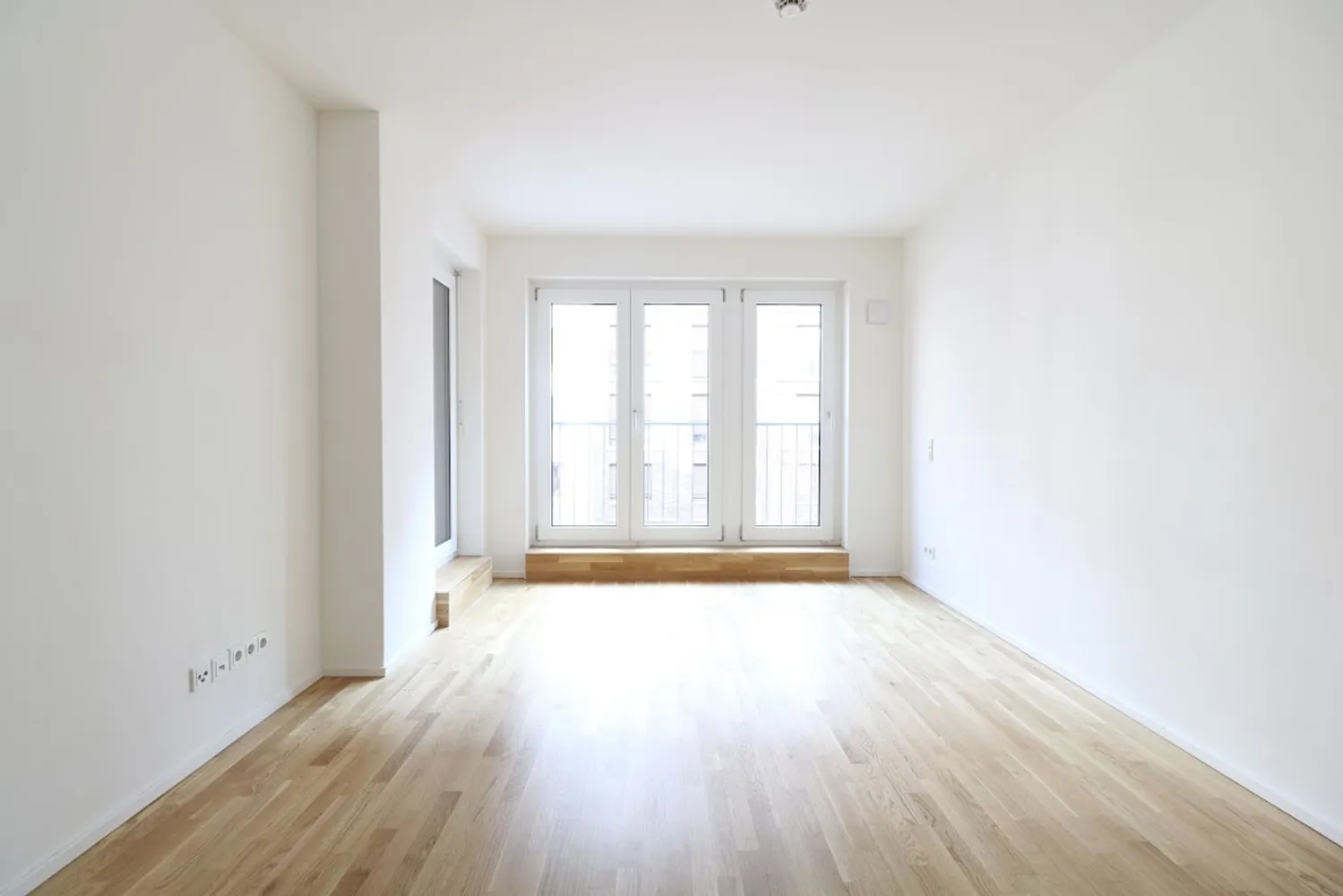 2 room apartment with 60 m² in Frankfurt am Main – Photo 2