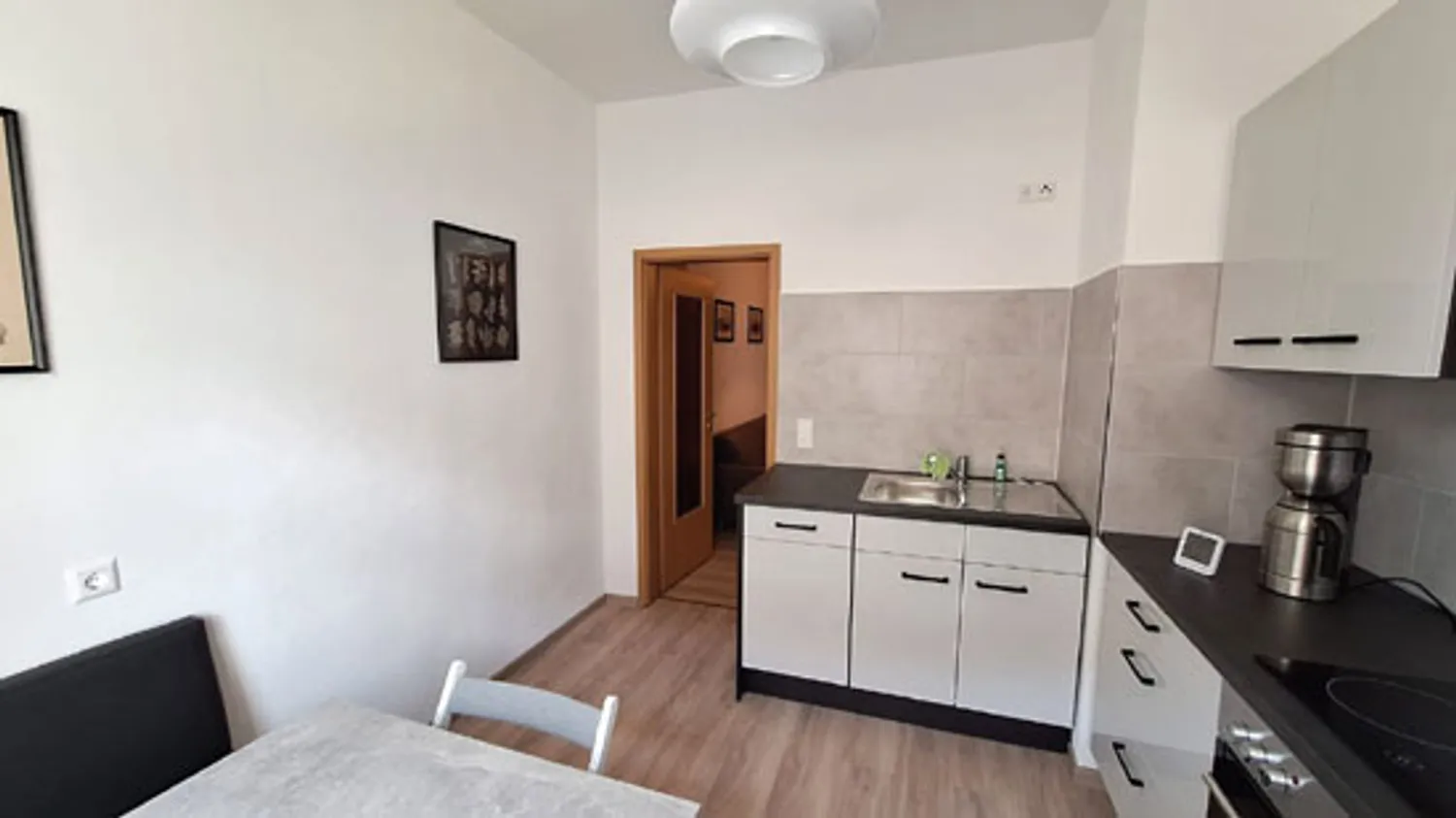 2 Zimmer Wohnung mit 65 m² in Dresden – Bild 4