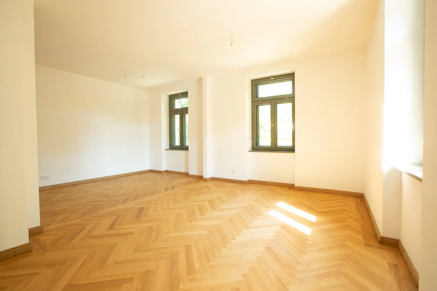 4 Zimmer Wohnung mit 98 m² in München – Bild 1