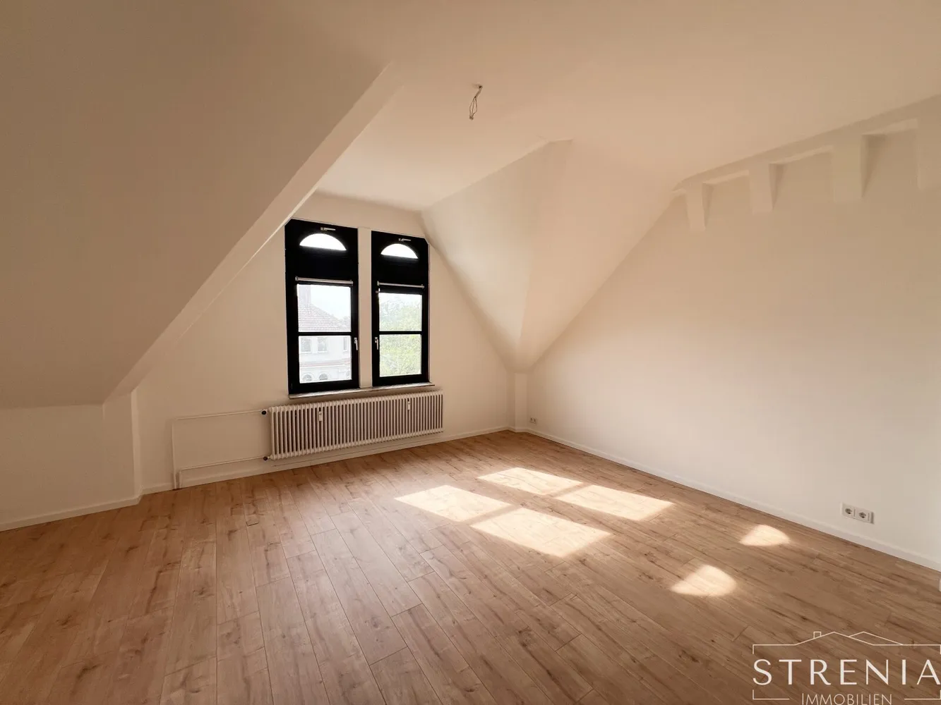 3 Zimmer Wohnung mit 90 m² in Wiesbaden – Bild 1