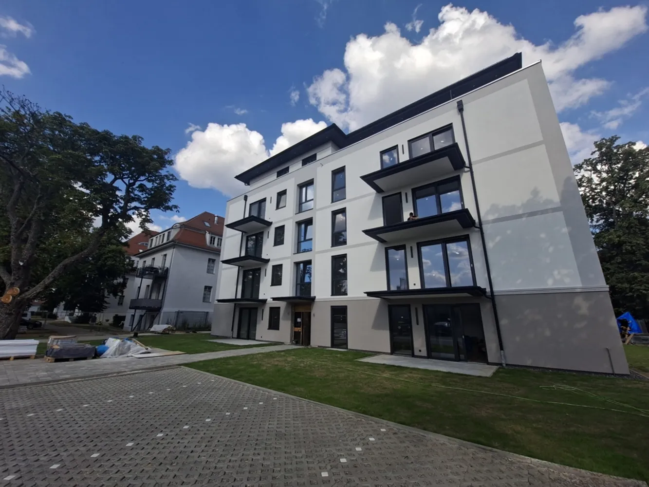 4 Zimmer Wohnung mit 106 m² in Dresden – Bild 2