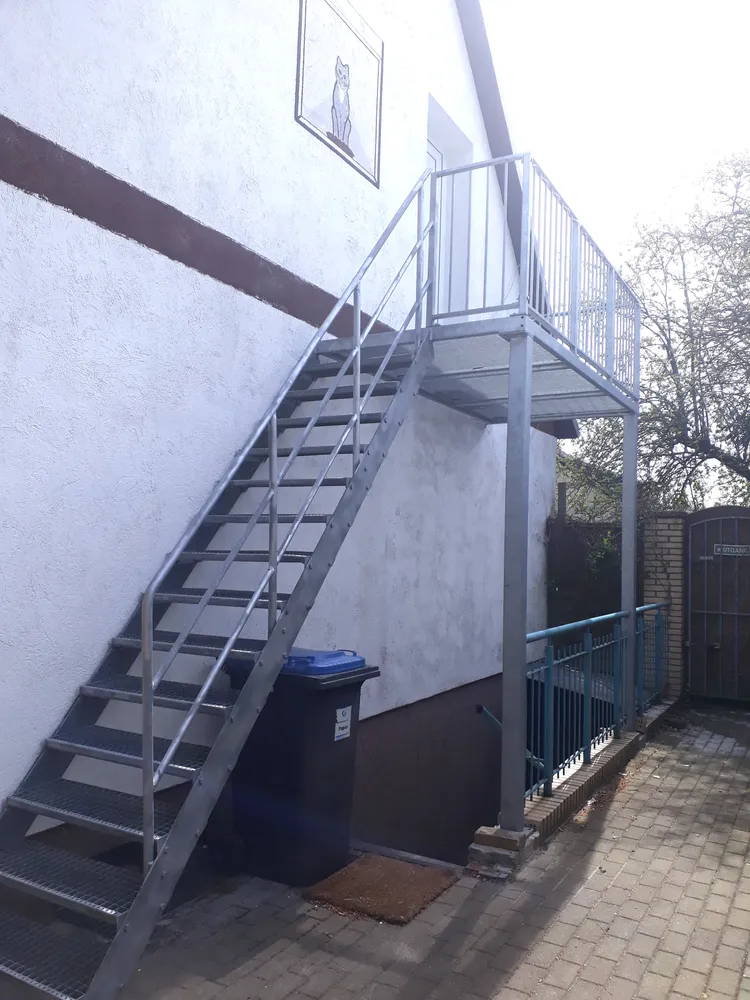 2 room apartment with 50 m² in Hamburg – Photo 3