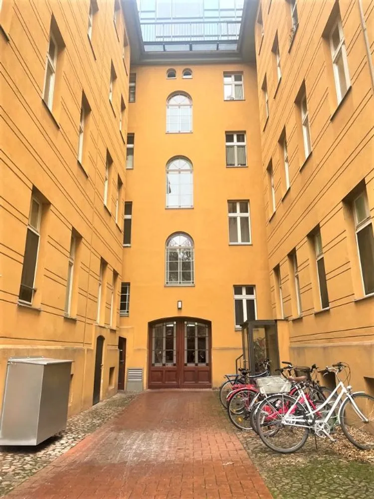 5 room apartment with 180 m² in Berlin – Photo 5