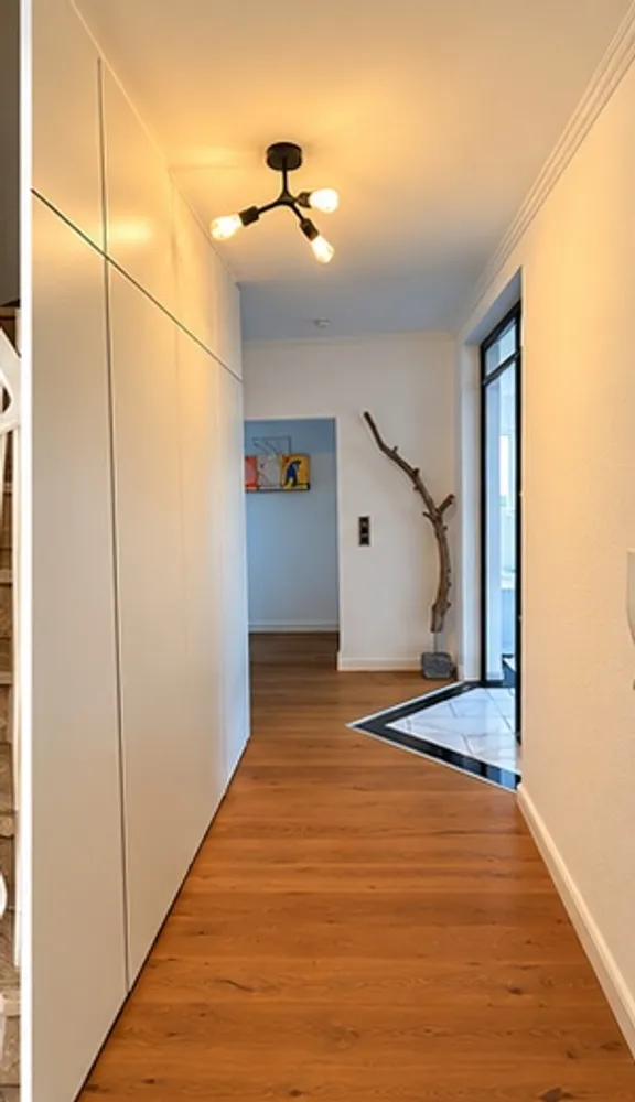 5 Zimmer Wohnung mit 148 m² in Wiesbaden – Bild 1