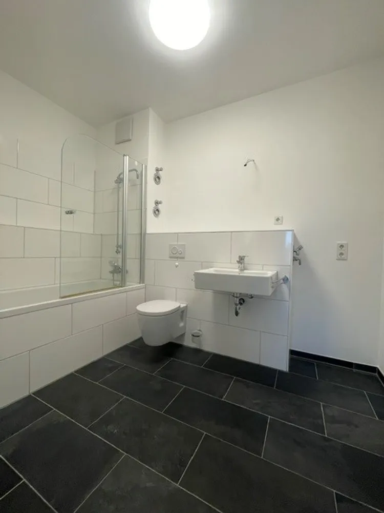 4 Zimmer Wohnung mit 80 m² in Berlin – Bild 4