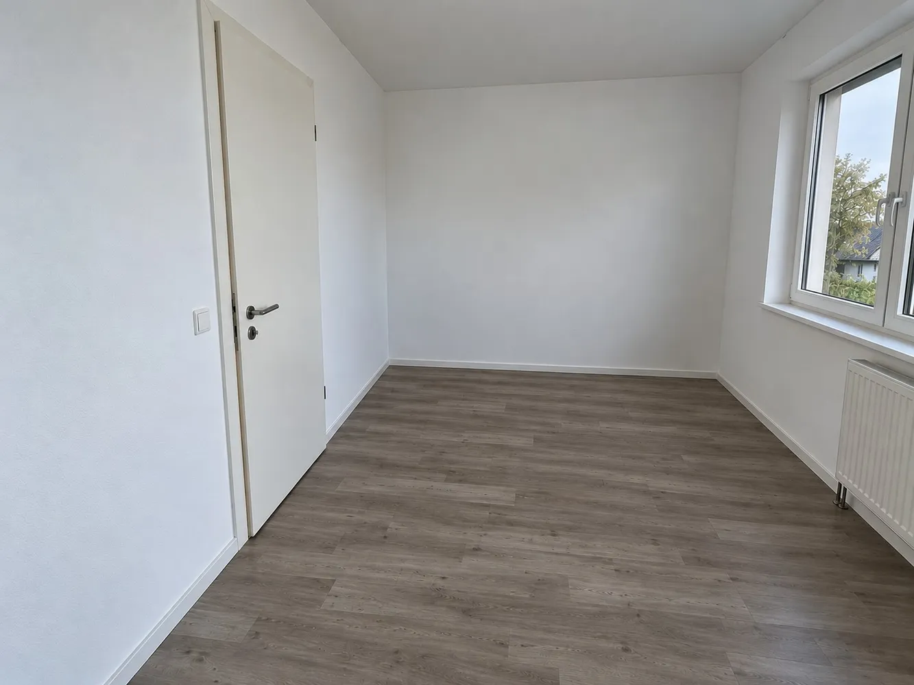 4 Zimmer Wohnung mit 94 m² in Düsseldorf – Bild 2