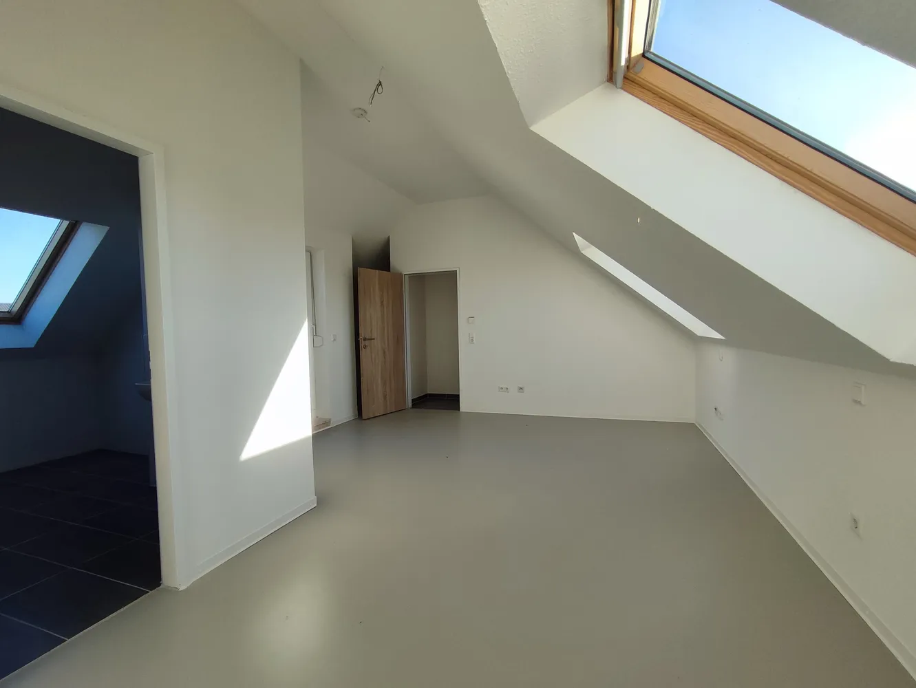 2 Zimmer Wohnung mit 81 m² in Köln – Bild 11