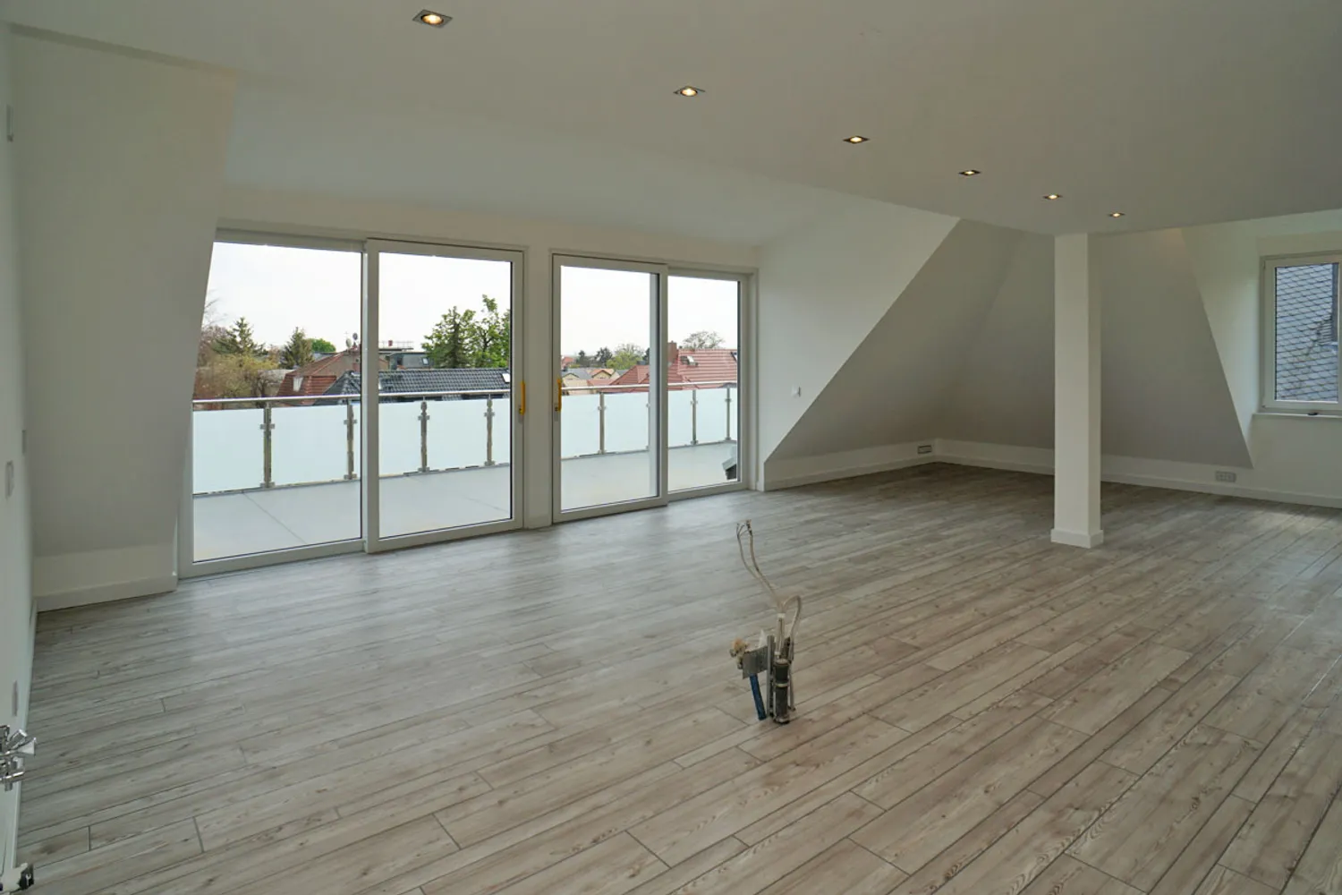 4 room apartment with 160 m² in Radebeul – Photo 11