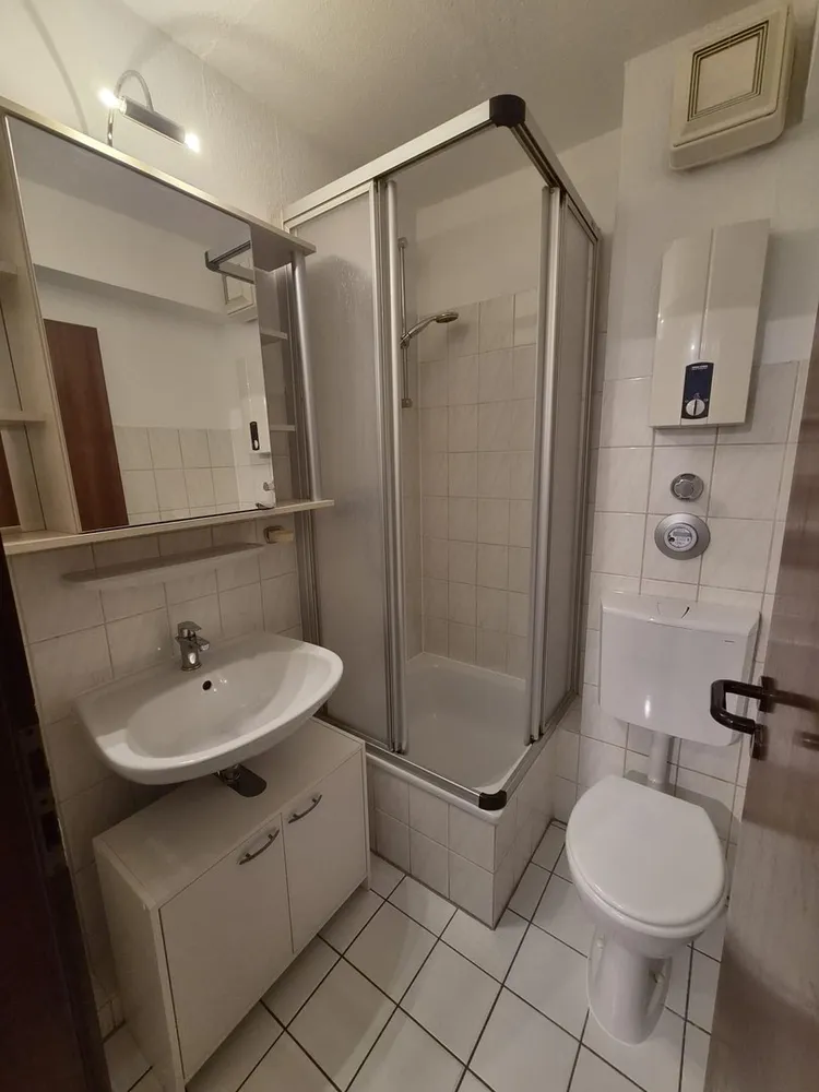 1 Zimmer Wohnung mit 30 m² in Langenfeld – Bild 8