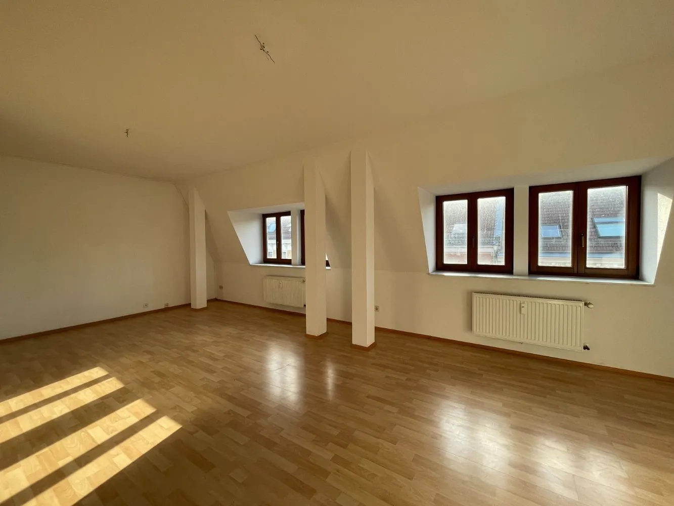 3 Zimmer Wohnung mit 105 m² in Leipzig – Bild 2